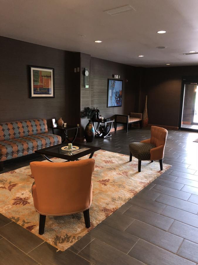 Countryview Inn & Suites Robinson Eksteriør bilde