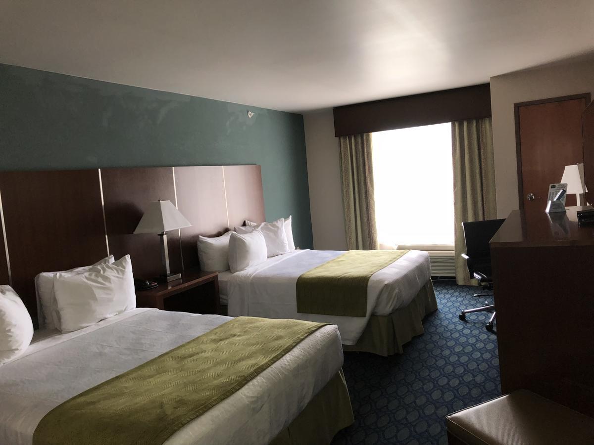 Countryview Inn & Suites Robinson Eksteriør bilde